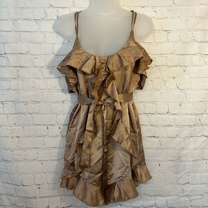 Boutique Solaris Style lined satin like romper